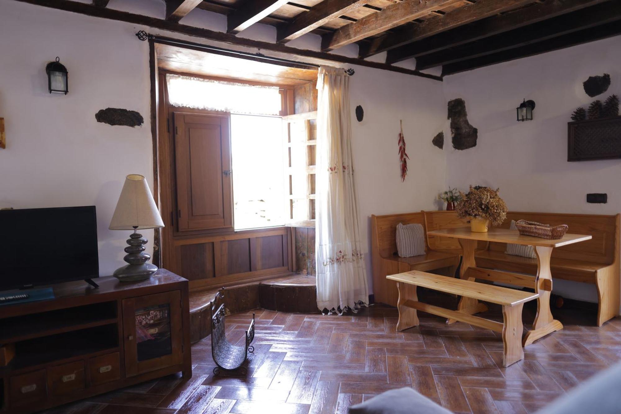 Casonas De Marengo Guest House อิคอดเดลอสวินอส ภายนอก รูปภาพ